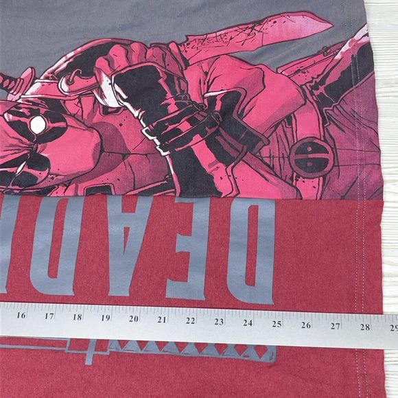Deadpool T-Shirt by MF Two Tone Gray Red Spellout Sword Men's Medium Marvel Nice - Picture 8 of 8